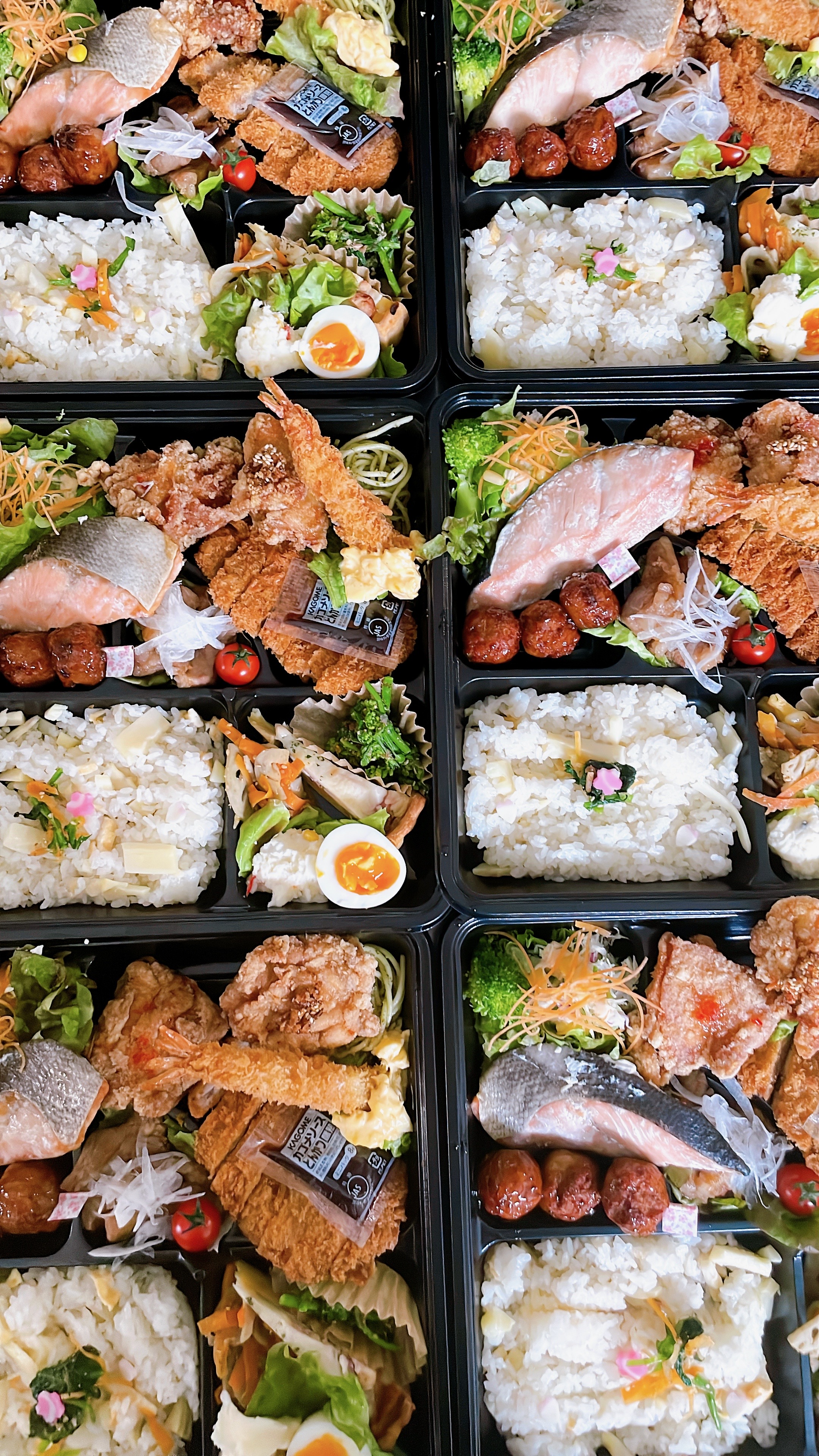 お弁当の盛り合わせ